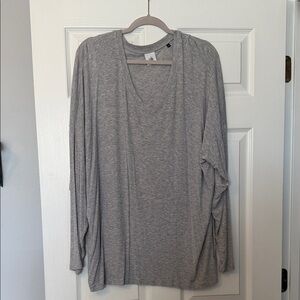 CAbi Gray Women's V-Neck Tee